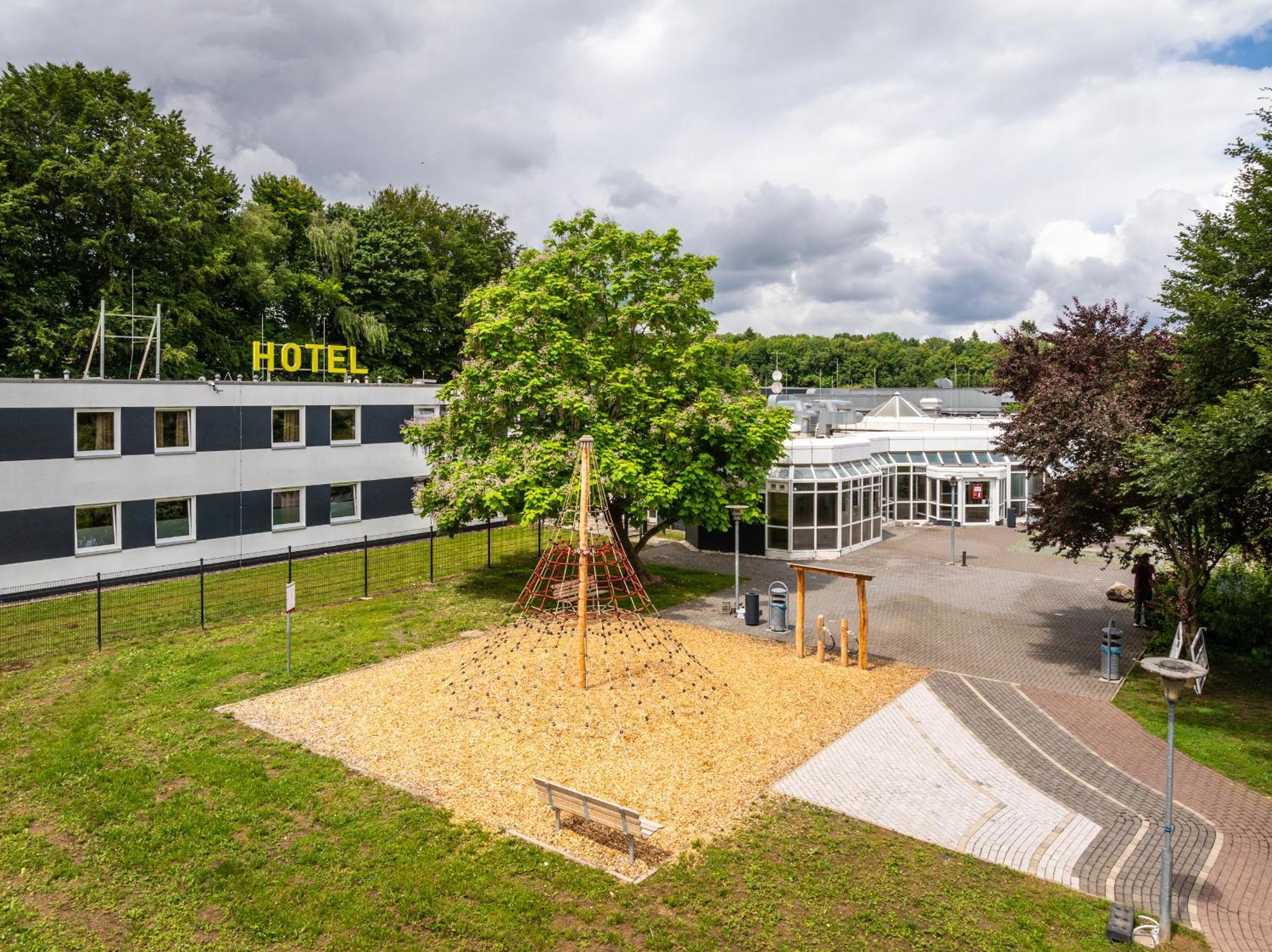 Hotel Goettingen-West Rosdorf  Exterior photo